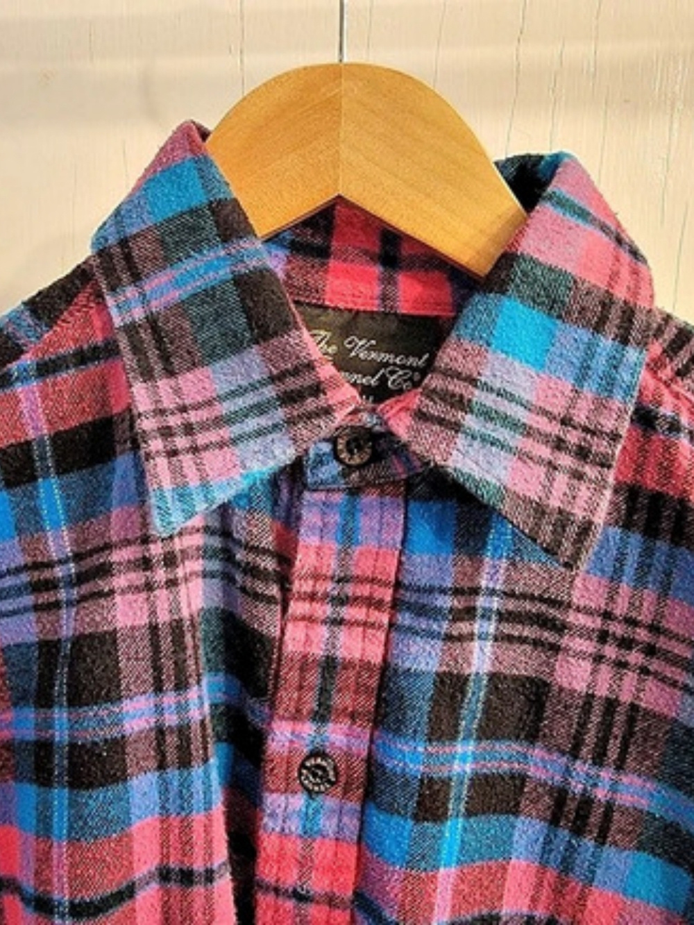 The Vermont Flannel Co. Fitted Flannel Shirt. Pink & Blue